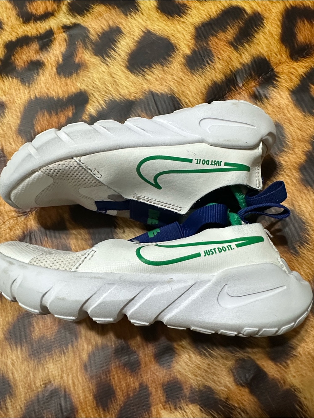 Nike Flex Runner 2 Low White Stadium Green 2023